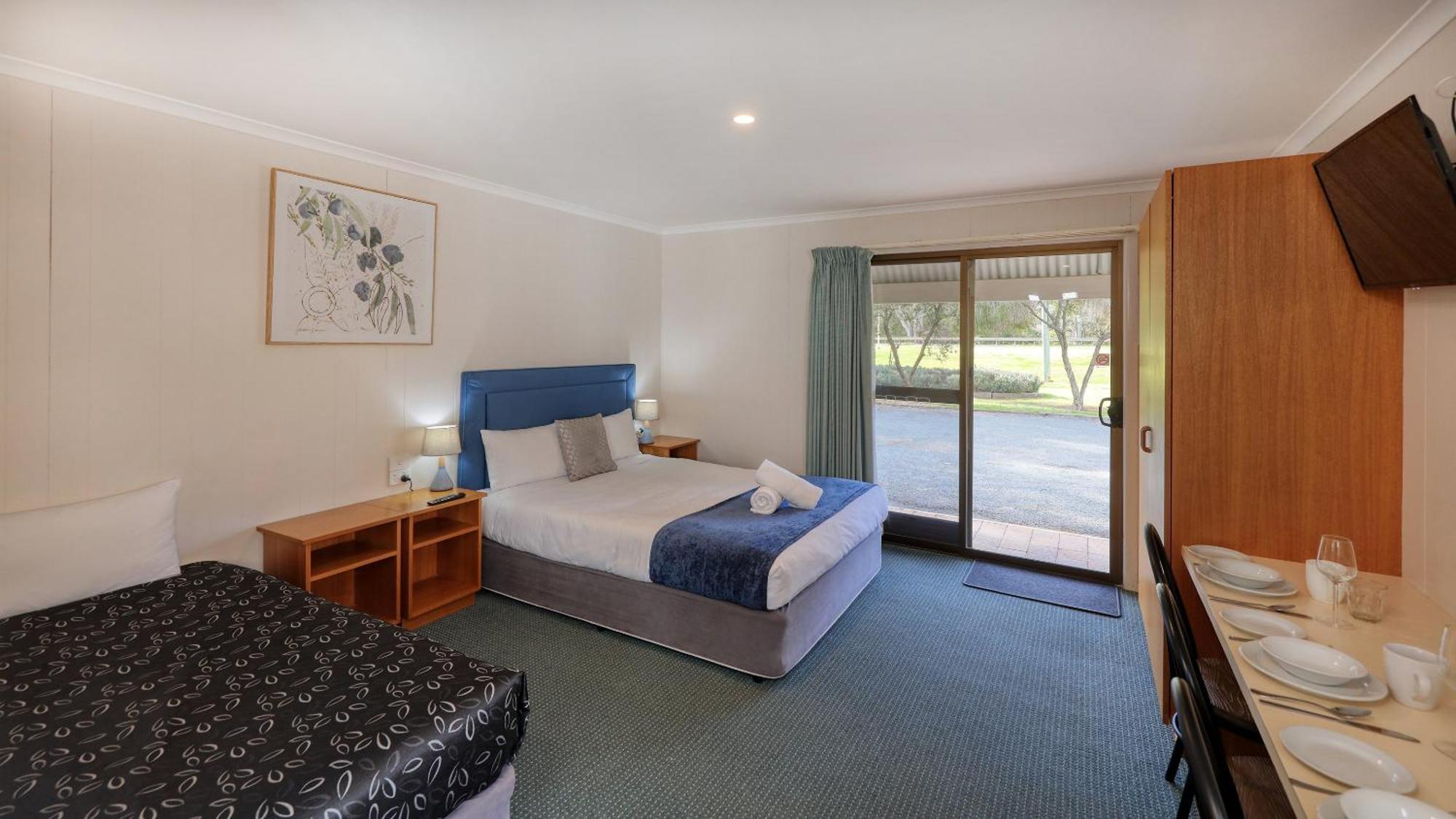 Deniliquin Riverside Caravan Park Zewnętrze zdjęcie