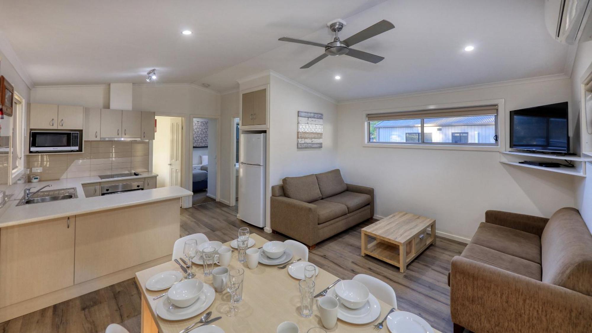 Deniliquin Riverside Caravan Park Zewnętrze zdjęcie