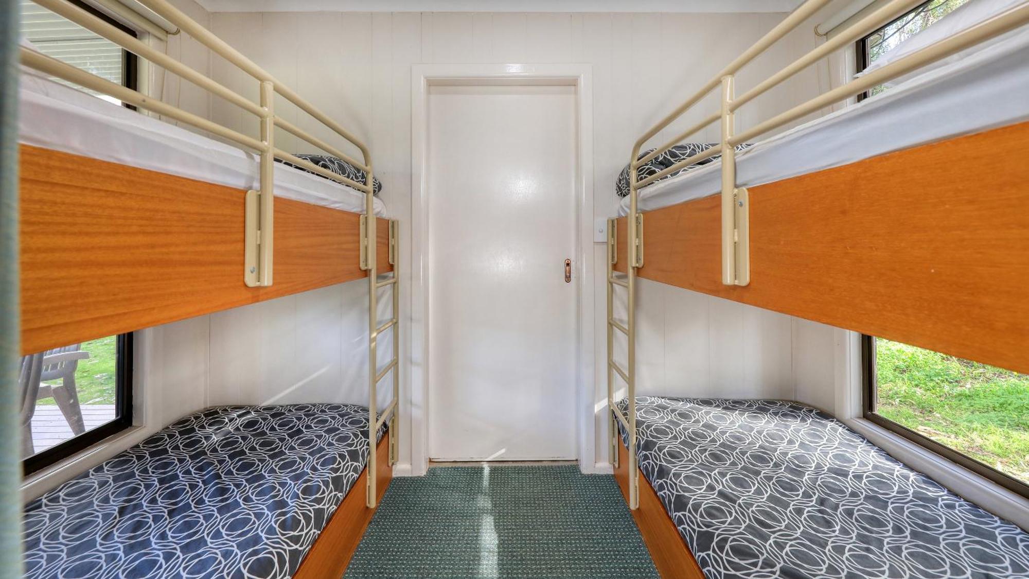 Deniliquin Riverside Caravan Park Zewnętrze zdjęcie